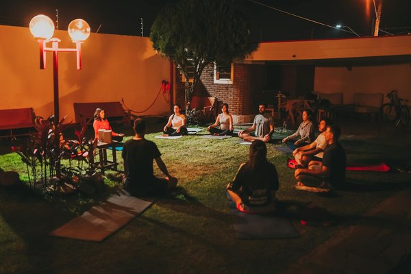 Découverte des groupes de soutien pour compulsions alimentaires : raisons et processus détaillés